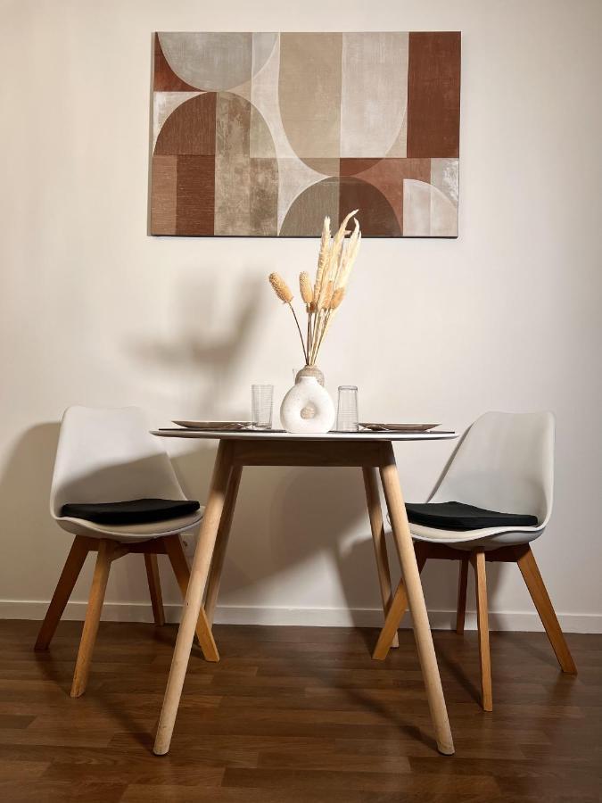 Apartament "Moonlight" Gare A 10Min De Paris, Wifi, Terrasse , Parking Argenteuil Zewnętrze zdjęcie