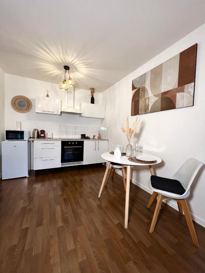 Apartament "Moonlight" Gare A 10Min De Paris, Wifi, Terrasse , Parking Argenteuil Zewnętrze zdjęcie